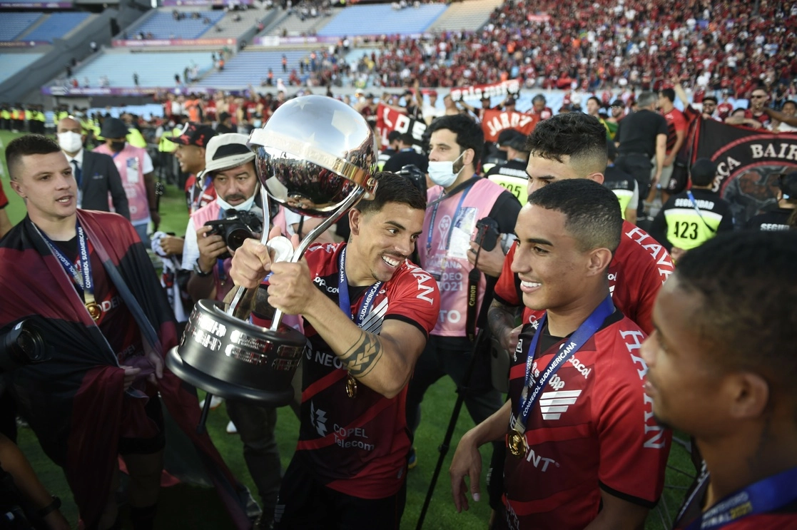 Los jugadores de Paranaense celebran el título. Foto Xinhua