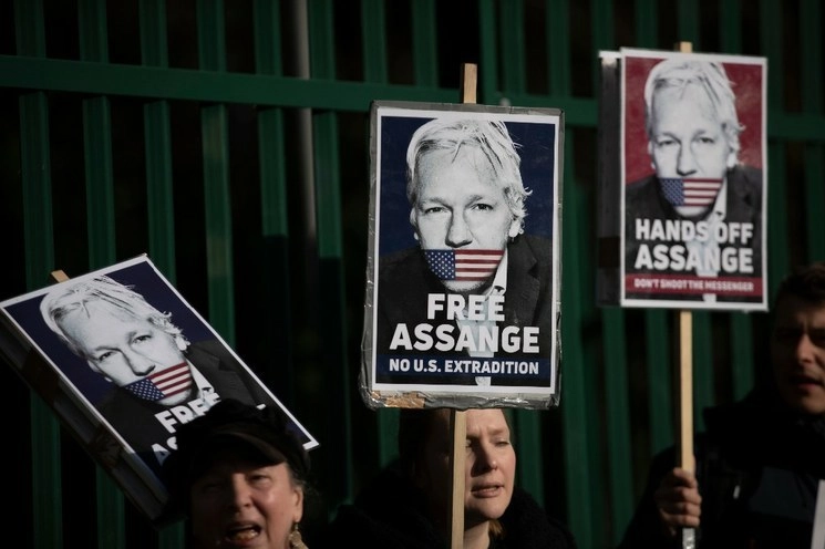 Imagen de una protesta para pedir la libertad del fundador  de los WikiLeaks en febrero pasado. Foto Afp