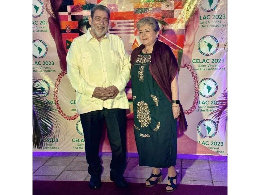 La jefa de la diplomacia mexicana tomará la palabra en la sesión plenaria de la cumbre y sostendrá reuniones bilaterales con diversos líderes latinoamericanos. Foto tomada de X @SRE_mx