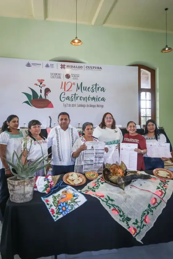 Los platillos son guisos tradicionales protagonizados por animales y plantas de la región, como: flores de maguey, quelites, armadillo, coyote, chinicuiles y escamoles. Foto cortesía