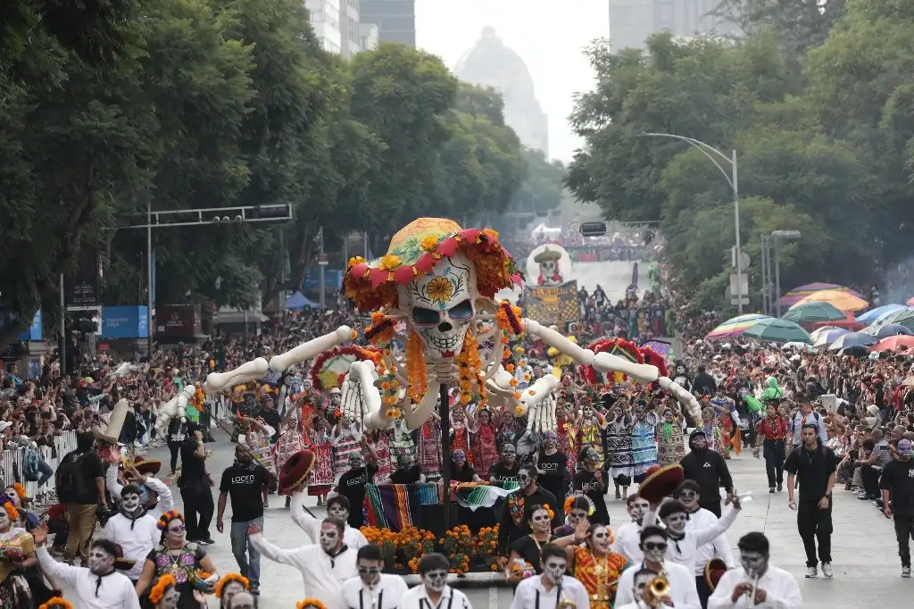 Gran desfile de Día de Muertos de la Ciudad de México. Foto Jair Cabrera Torres/ La Jornada
