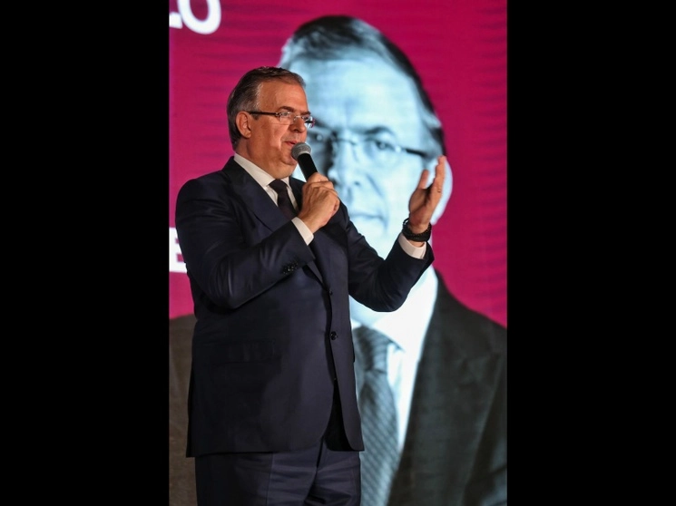 Marcelo Ebrard, aspirante a coordinar los Comités de Defensa de la 4T, durante conferencia de prensa, en la Ciudad de México, el 16 de agosto de 2023. Foto Marco Peláez