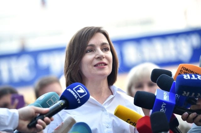 La presidenta moldava, Maia Sandu, obtuvo una victoria abrumadora para sacar adelante su propuesta de integración con la Unión Europea. Foto Afp 