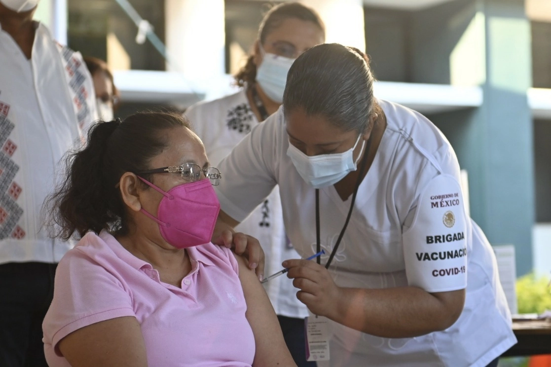 Jornada de vacunación del sector educativo en Morelos. Foto  Rubicela Morelos