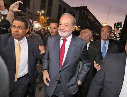 La riqueza combinada de Slim, los Larrea, Salinas, Bailleres y Beckmann Vidal,  asciende a 110 mil 410 millones de dólares. Foto Yazmín Ortega Cortés