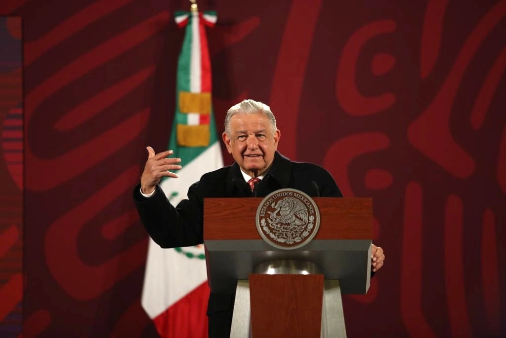 El presidente Andrés Manuel López Obrador expresó: Vale más darnos un tiempo (los gobiernos de México y España), una pausa. A lo mejor ya cuando cambie el sexenio ya se restablecen las relaciones y yo desearía, ya cuando no esté yo aquí, que no fuesen igual como eran antes. Foto Yazmín Ortega Cortés