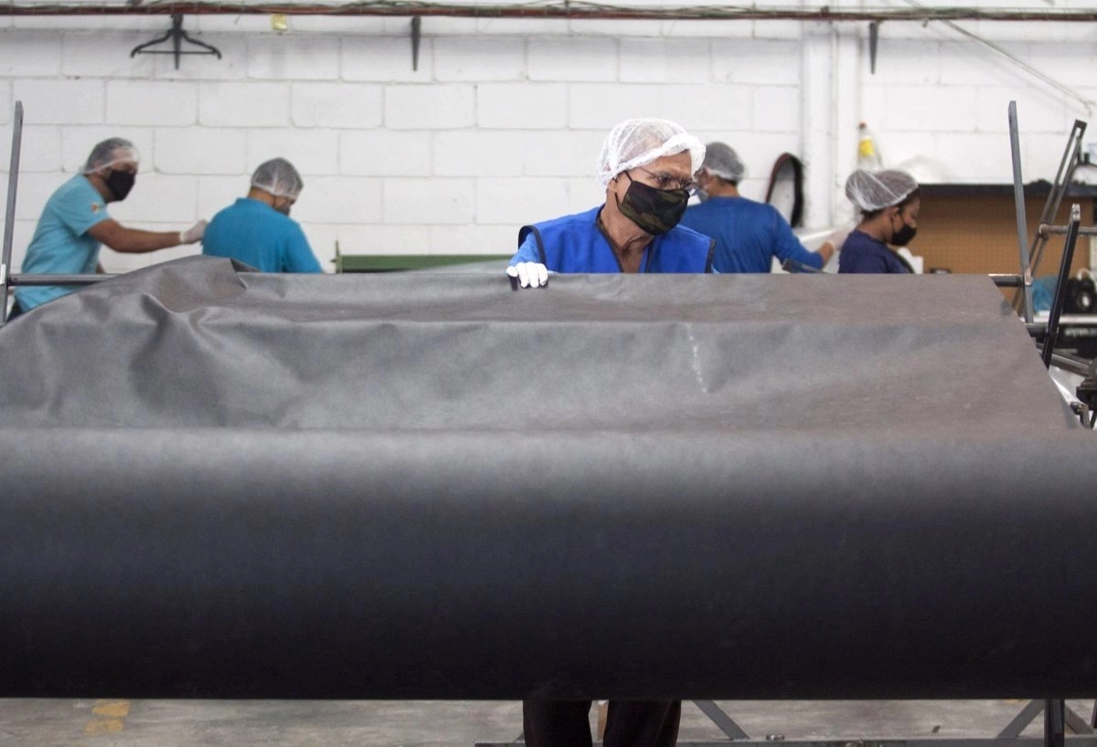 El volumen esperado de pedidos descendió 2.9 puntos mensual en el penúltimo mes del año, mientras que en su comparación anual retrocedió 2.5 puntos. Foto 