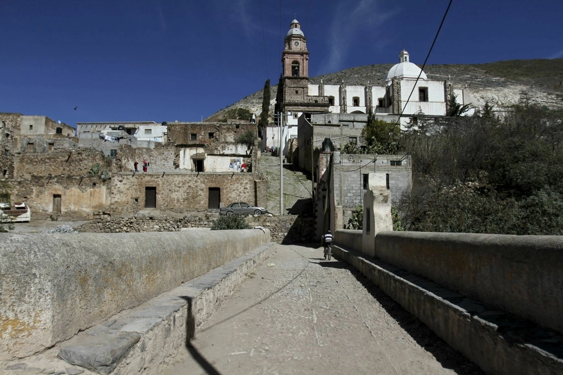 La parroquia de la Purísima Concepción, la más visitada entre los fieles de San Francisco de Asís, en Real de Catorce, San Luis Potosí. Foto Cuartoscuro / Archivo
