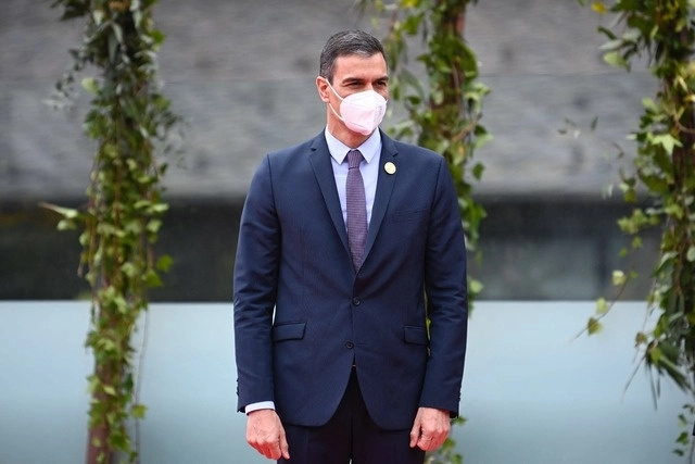 Pedro Sánchez, presidente del gobierno español lamentó las cartas intimidatorias en contra de los servidores públicos. Foto Afp