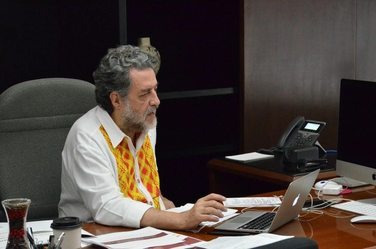 "Tenemos ya 12 universidades en crisis financiera, pero la tendencia, digamos, es a cubrir el conjunto" de estas instituciones educativas, alertó el subsecretario de Educación Superior, Luciano Concheiro. Foto Twitter @LucianoConchier