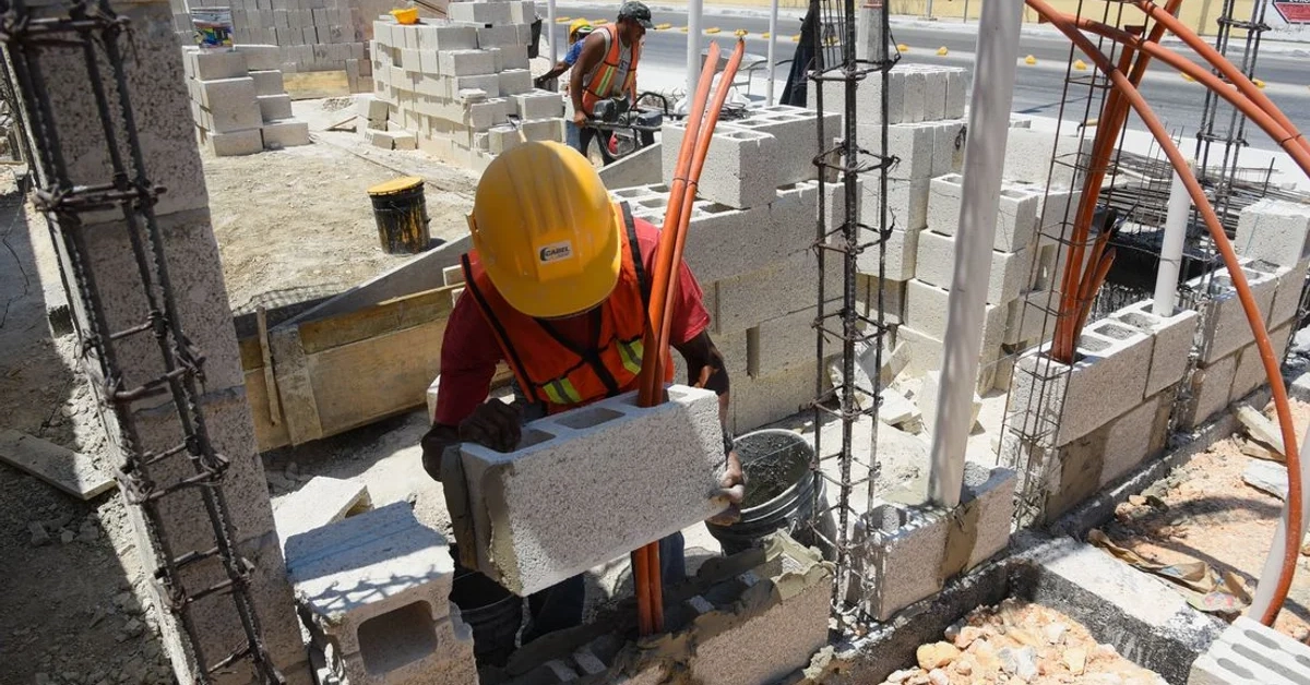 Trabajadores de la industria de la construcción en imagen de archivo. Foto