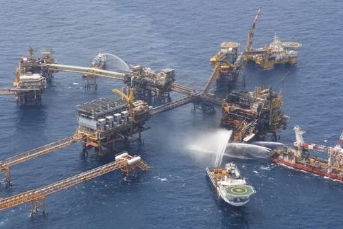 La plataforma Abkatún Alfa, en la sonda de Campeche. Foto Cuartoscuro