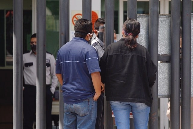 Pemex informó que  el promedio de edad de los fallecidos fue de 64 años, 197 hombres y 110 mujeres. Foto Cristina Rodríguez