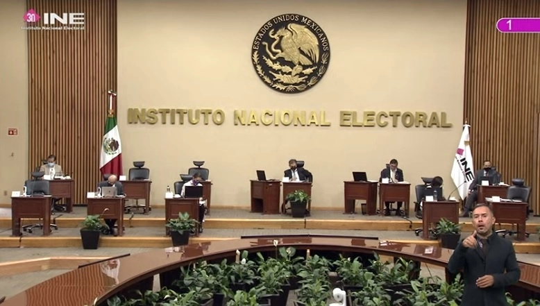 Durante la sesión del Consejo General del INE, el 22 de julio de 2021. Imagen tomada de la transmisión en vivo a través del canal de YouTube del INETV
