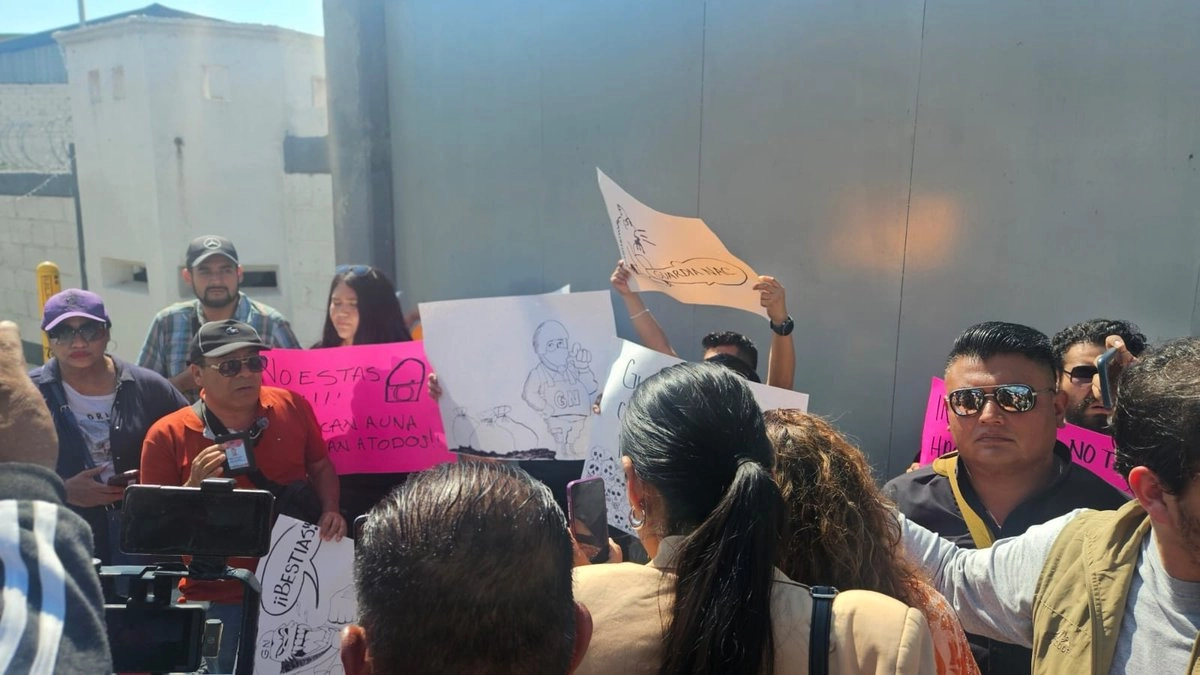 Periodistas durante la protesta. Foto 