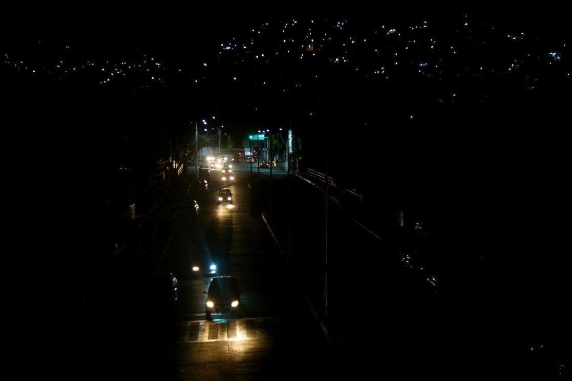 Los cortes de luz anunciados por el Centro Nacional de Control de Energía afectaron por varias horas algunas colonias de Acapulco. Foto: Cuartoscuro 