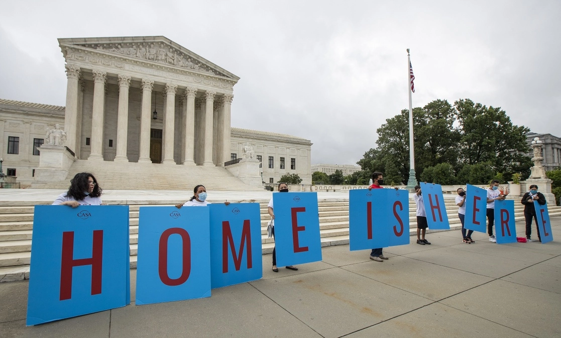 El fiscal general Merrick Garland eliminó una política de la administración Trump que prohibía a los jueces de inmigración archivar temporalmente algunos casos de deportación. Foto Ap 