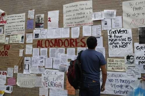 Protesta contra el acoso en un centro escolar de la UNAM. Foto Alfredo Domínguez / Archivo