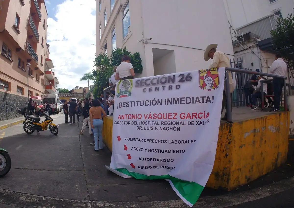 María Yolanda Galán Luna, comisionada del Sindicato, expresó que son varios los municipios en los que se realizan las manifestaciones y añadió que la situación es insostenible ante la falta de diálogo con las autoridades de salud del estado de Veracruz. Foto