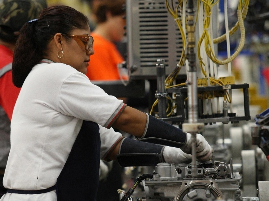 En diciembre de 2022, el personal ocupado en la industria manufacturera registró un avance anual de 1.6%, revelaron los indicadores del sector del Inegi. Foto José Carlo González / Archivo