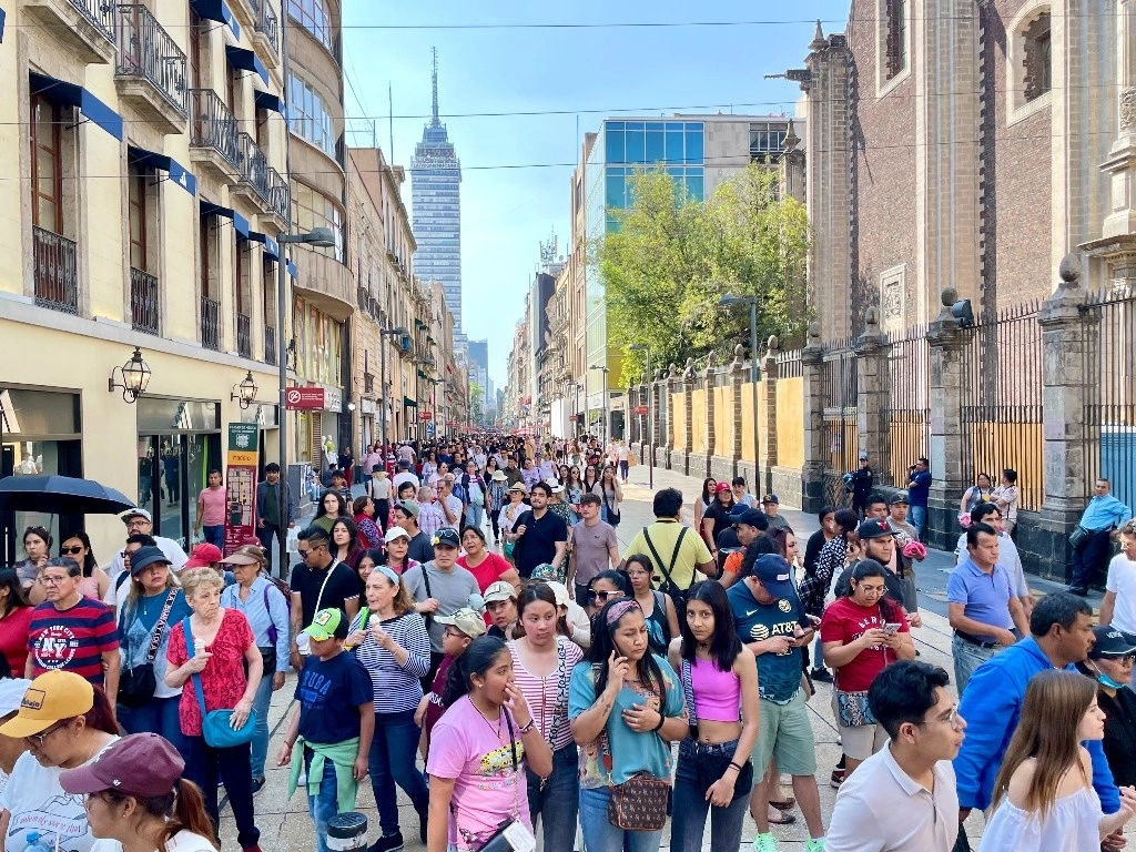 Es un reto muy importante, dijo Michelle Ferrari, responsable del Word Economic Woman en Latinoamérica, porque vivimos en un país que todavía falta mucho culturalmente para aceptar a las mujeres en la mesa de decisiones. Foto Roberto García Ortiz / Archivo

