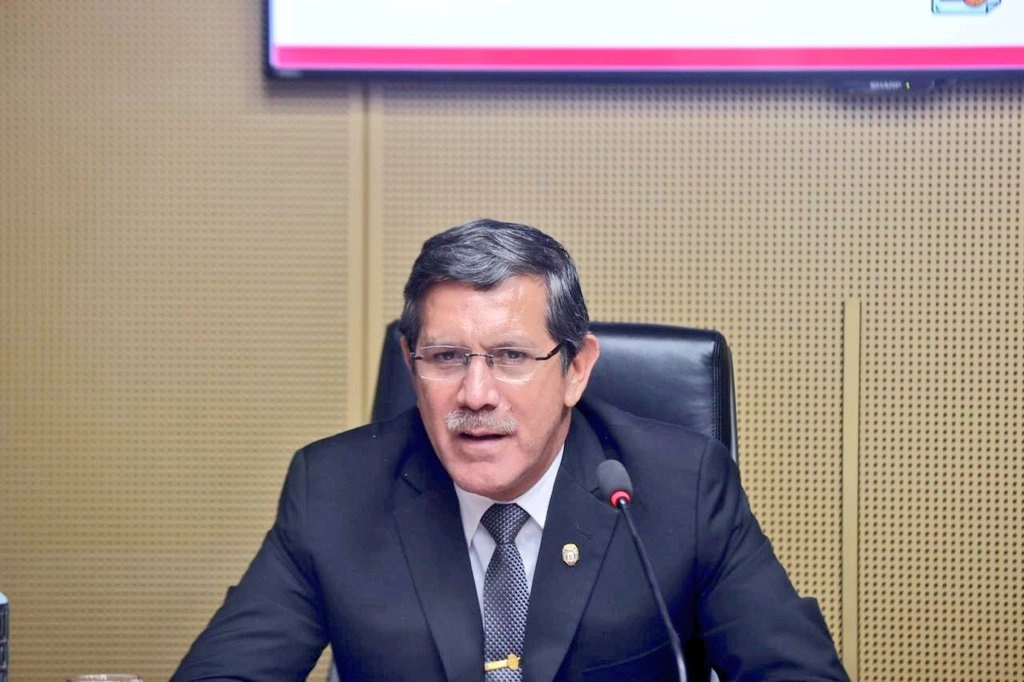 La medida se extenderá por 60 días e involucra notablemente a Trujillo, tercera ciudad del país y eje industrial del norte peruano. Foto @MindefPeru