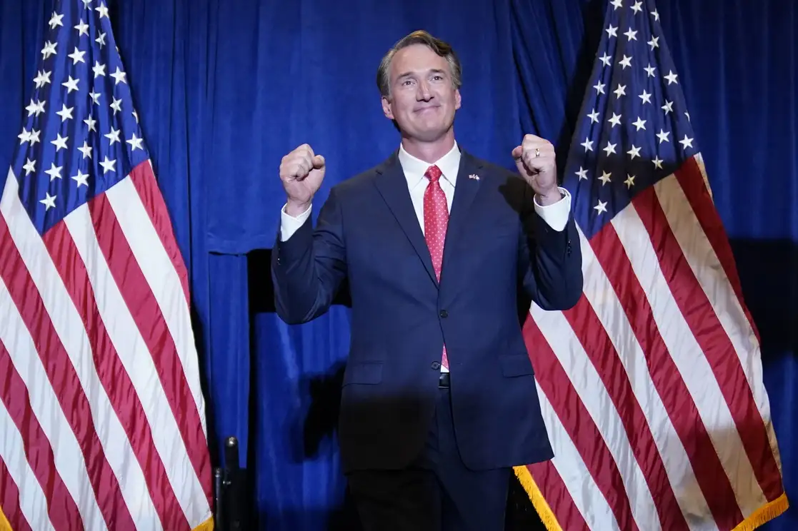 Los principales medios atribuyeron ayer la victoria al republicano Glenn Youngkin para gobernador de Virginia, estado donde hace unos meses el demócrata Joe Biden ganó por más de 10 puntos en la contienda presidencial. Foto Ap