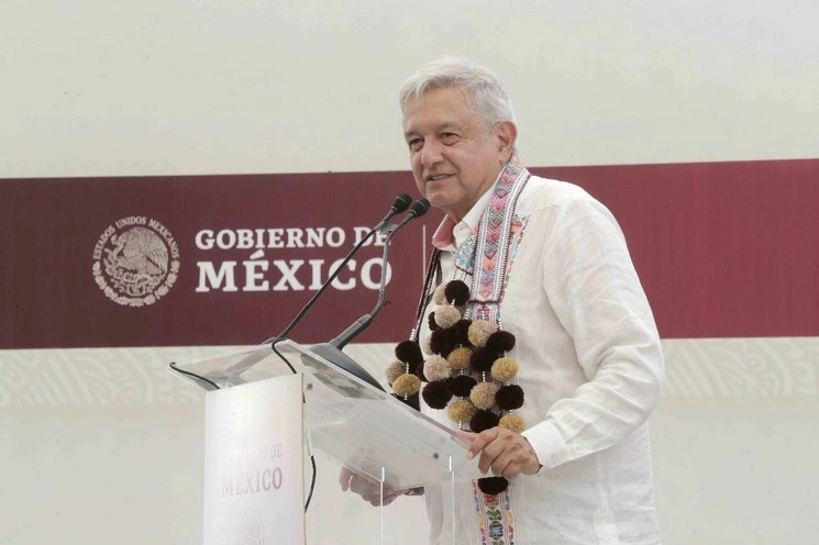 El presidente Andrés Manuel López Obrador durante su gira en comunidades de Guerrero. Foto Presidencia