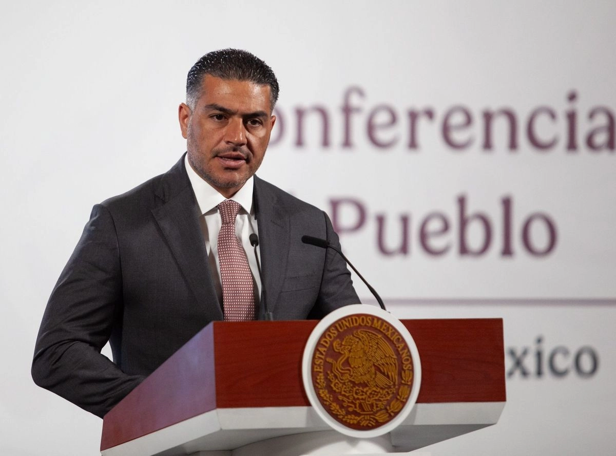 El secretario de Seguridad y Protección Ciudadana, Omar García harfuch, en la conferencia presidencial matutina en Palacio Nacional, el 27 de agosto de 2025. Foto 