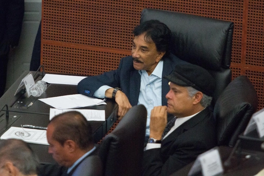 La FGR acusa a Flores Morales de cobrar “ilícitamente” cuotas sindicales por más de 2 millones de pesos, al usar el nombre de los jubilados. Foto Cuartoscuro / Archivo