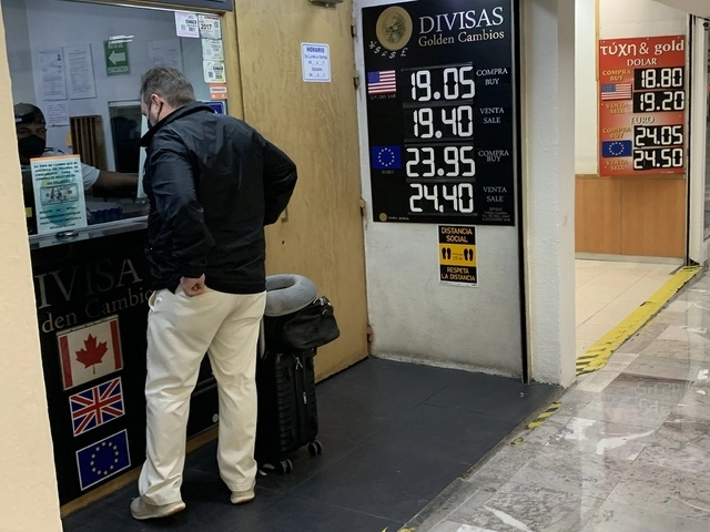 Cotización del dólar en la capital del país, en imagen de archivo. Foto José Antonio López