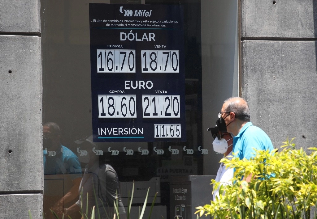 Cotización del dólar en la capital del país, en imagen de archivo. Foto María Luisa Severiano