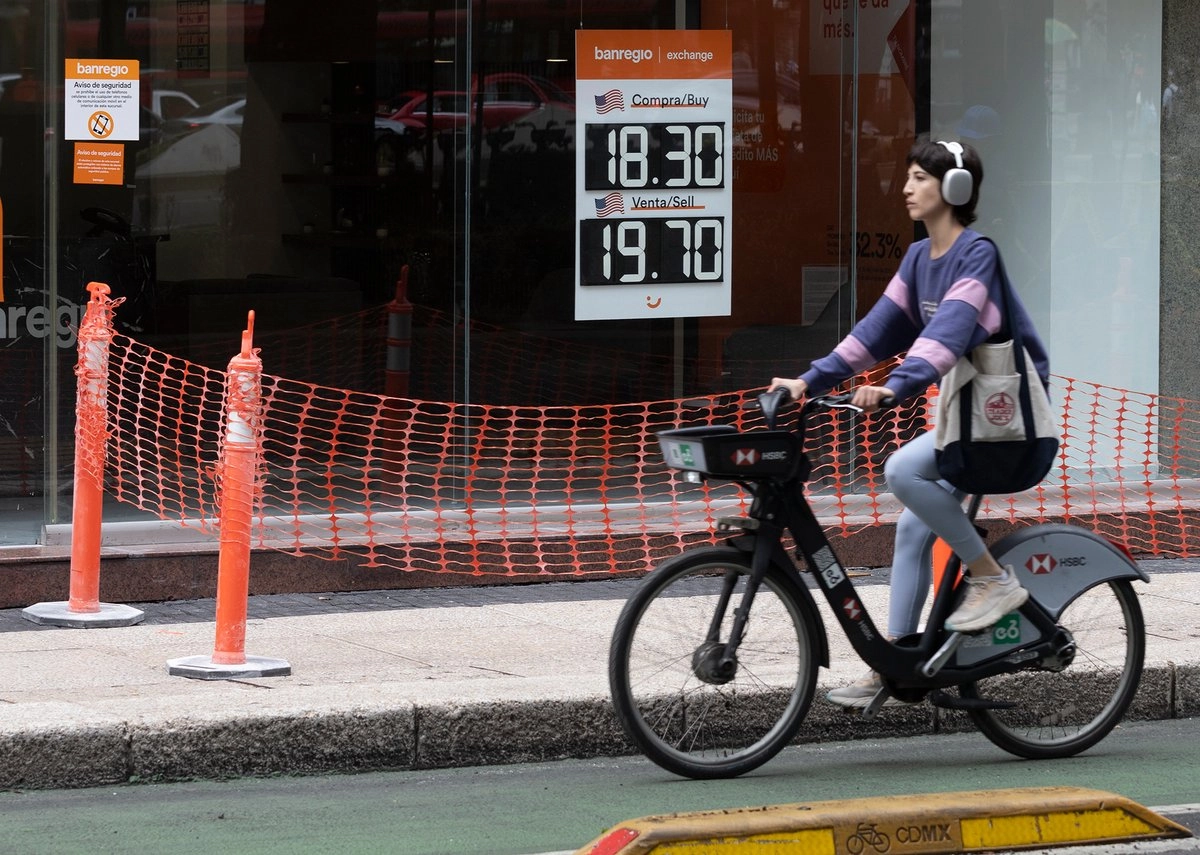 Cotización del dólar en la Ciudad de México, en imagen de archivo. Foto 