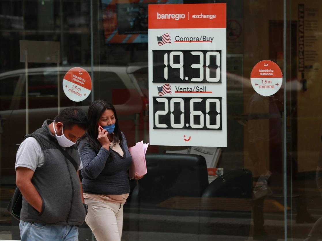 Cotización del dólar, el pasado 8 de diciembre, en la Ciudad de México. Foto María Luisa Severiano
