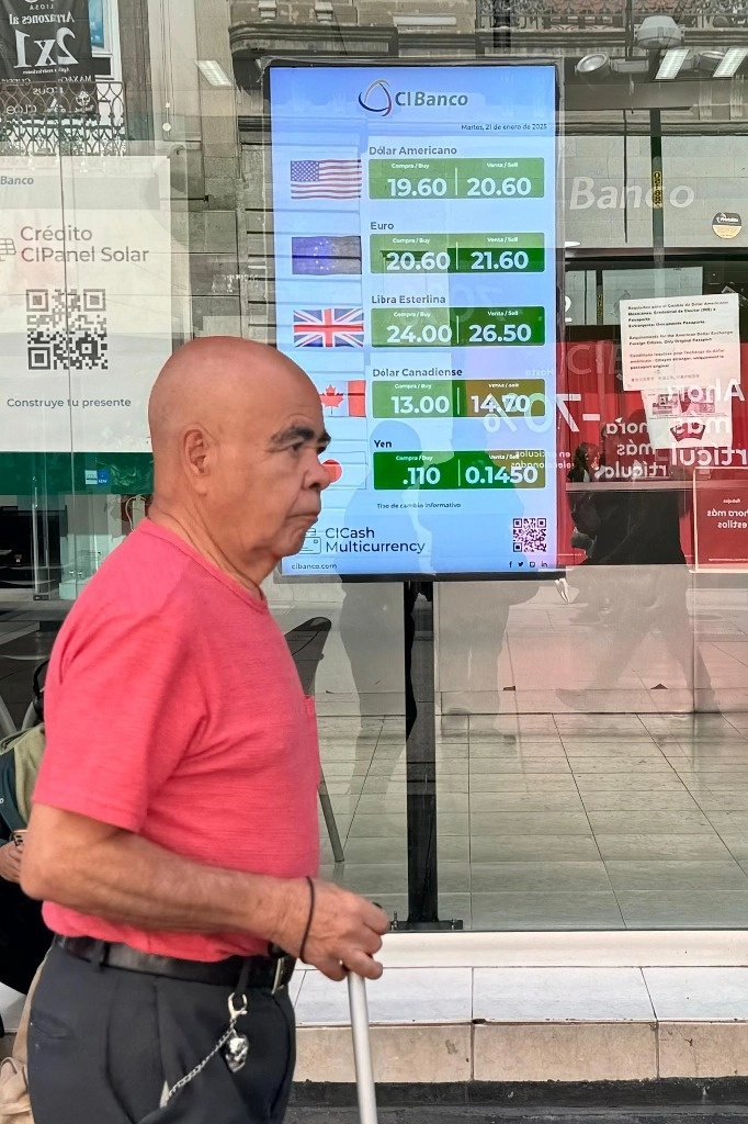 Cotización del dólar en la Ciudad de México, el 21 de enero de 2025. Foto Germán Canseco
