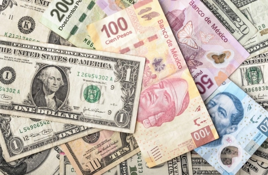 El índice del dólar, que mide su comportamiento frente a una canasta de seis monedas internacionales, se deprecia 0.17 por ciento, a 106.330 unidades. Foto 'La Jornada' /Archivo