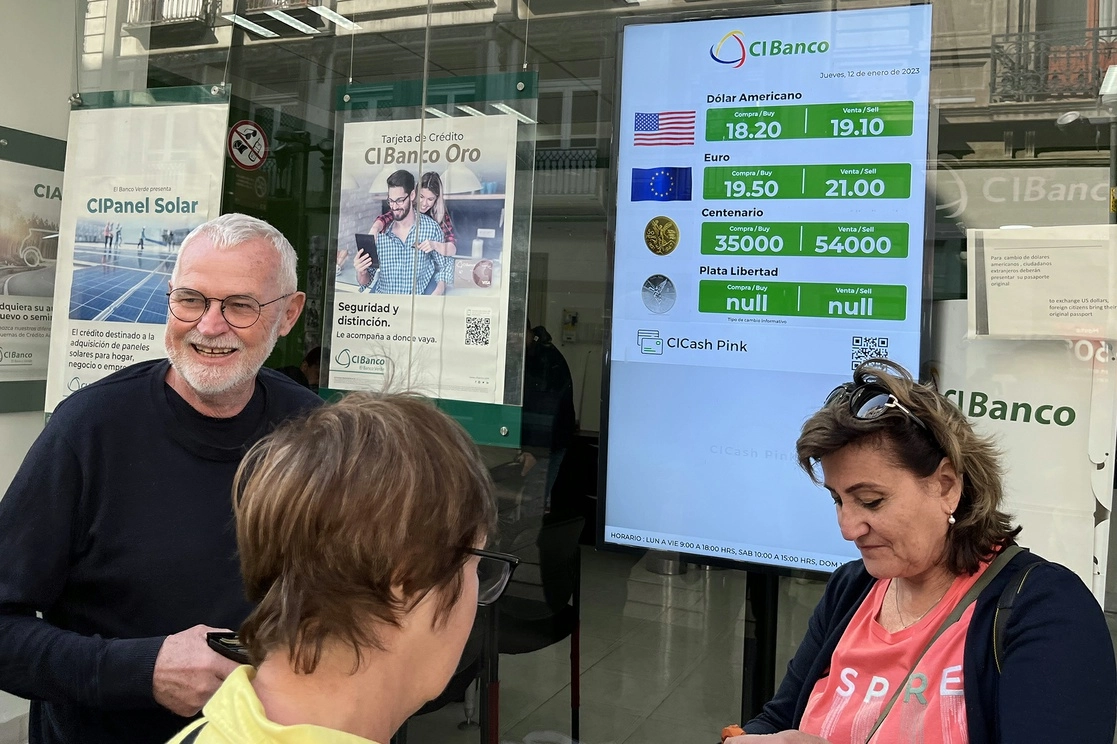 Cotización del dólar en la capital del país, en imagen de archivo. Foto José Antonio López