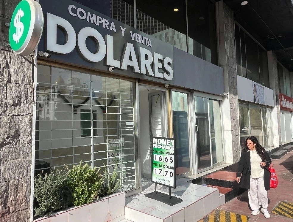 Cotización del dólar en una casa de cambio de la capital del país, en imagen de archivo. Foto José Antonio López