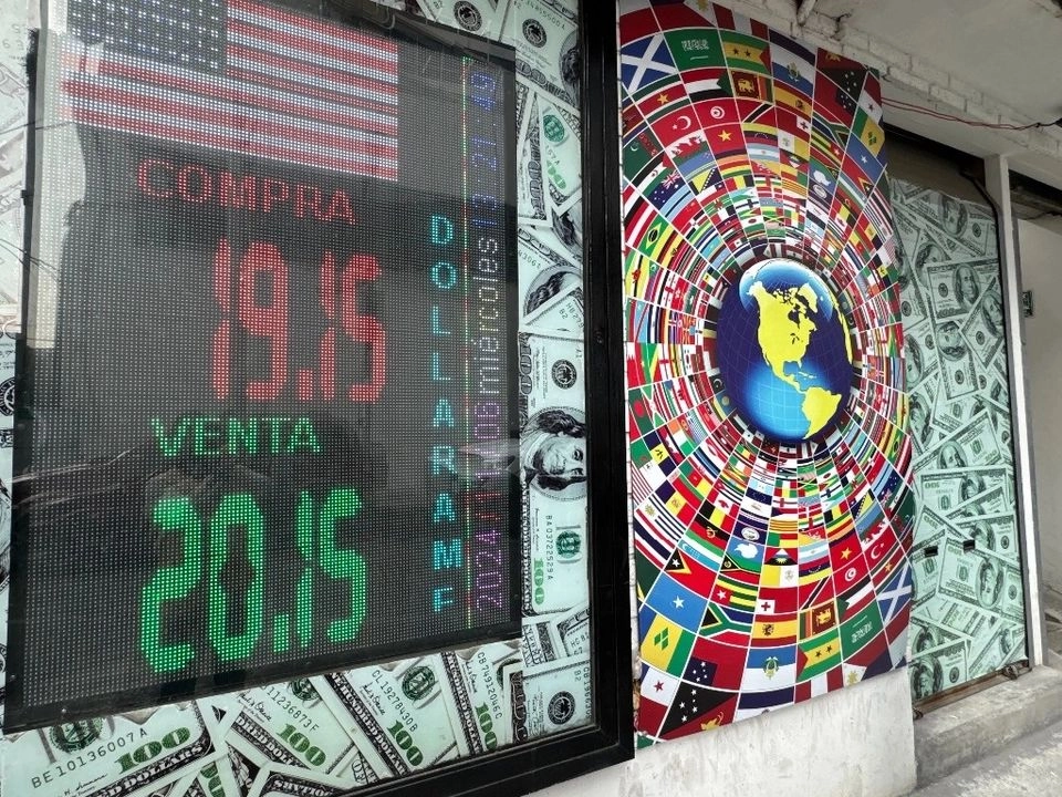 Cotización del dólar en la Ciudad de México, en imagen de archivo. Foto 