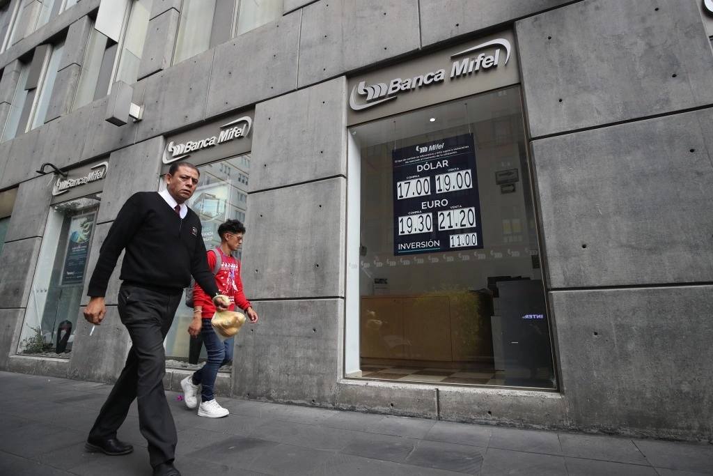 Cotización del peso mexicano ante el dólar, el 26 de julio de 2024. Foto Yazmín Ortega Cortés 