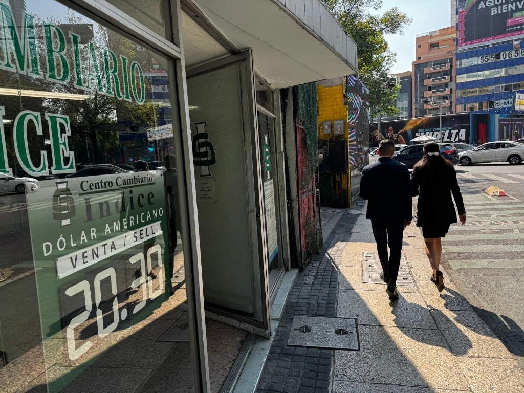 Cotización del dólar en la Ciudad de México, el 23 de enero de 2025. Foto Luis Castillo