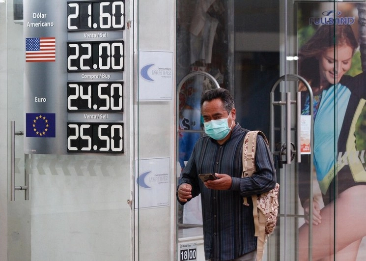 Cotización del dólar en Ciudad de México, en imagen de archivo. Foto Cristina Rodríguez