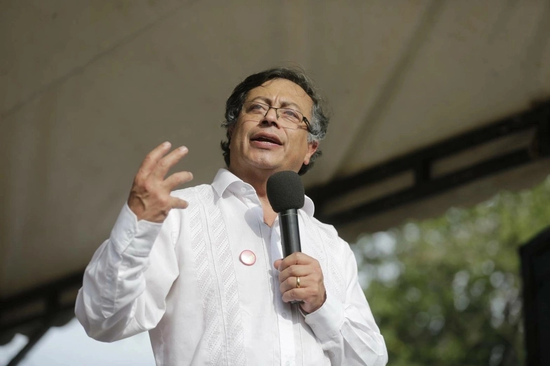 El candidato colombiano, ⁦Gustavo Petro, denunció amenazas por parte del grupo criminal “La Cordillera”. Foto tomada de la cuenta de Twitter @petrogustavo 