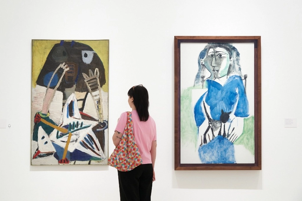 Momento captado en la muestra 'El eco de Picasso', en el Museo Picasso, en Málaga. Foto © MPM jesusdominguez.com





