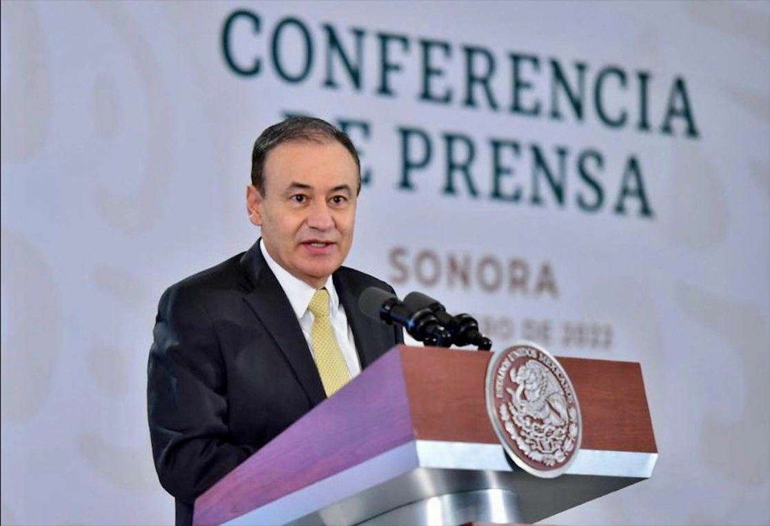 El gobernador de Sonora, Alfonso Durazo, durante la conferencia presidencial que este viernes se realizó en Hermosillo. Foto Cuartoscuro 