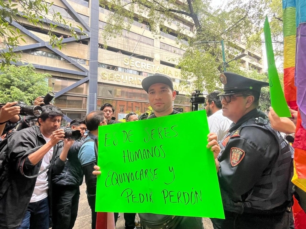 Mencionó que, fue invitado a grabar unas escenas, actuadas, a cambio de una remuneración, pues, como padre de familia, busca otros ingresos. Foto: Alfredo Domínguez 

