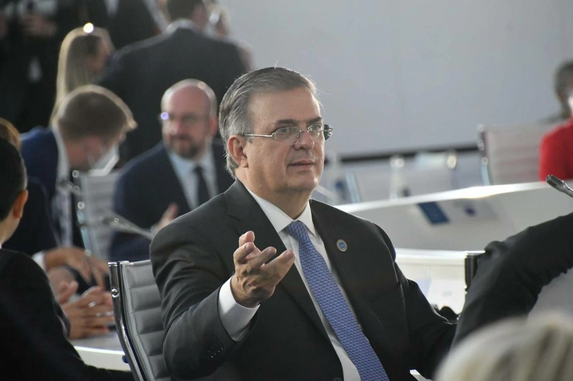 El canciller Marcelo Ebrard llamó a los países integrantes del G-20 a apoyar la vacunación en naciones en desarrollo y a que se reconozca de manera universal las vacunas contra el Covid-19 aprobadas por la OMS. Foto tomada de la cuenta de Twitter @SRE_mx