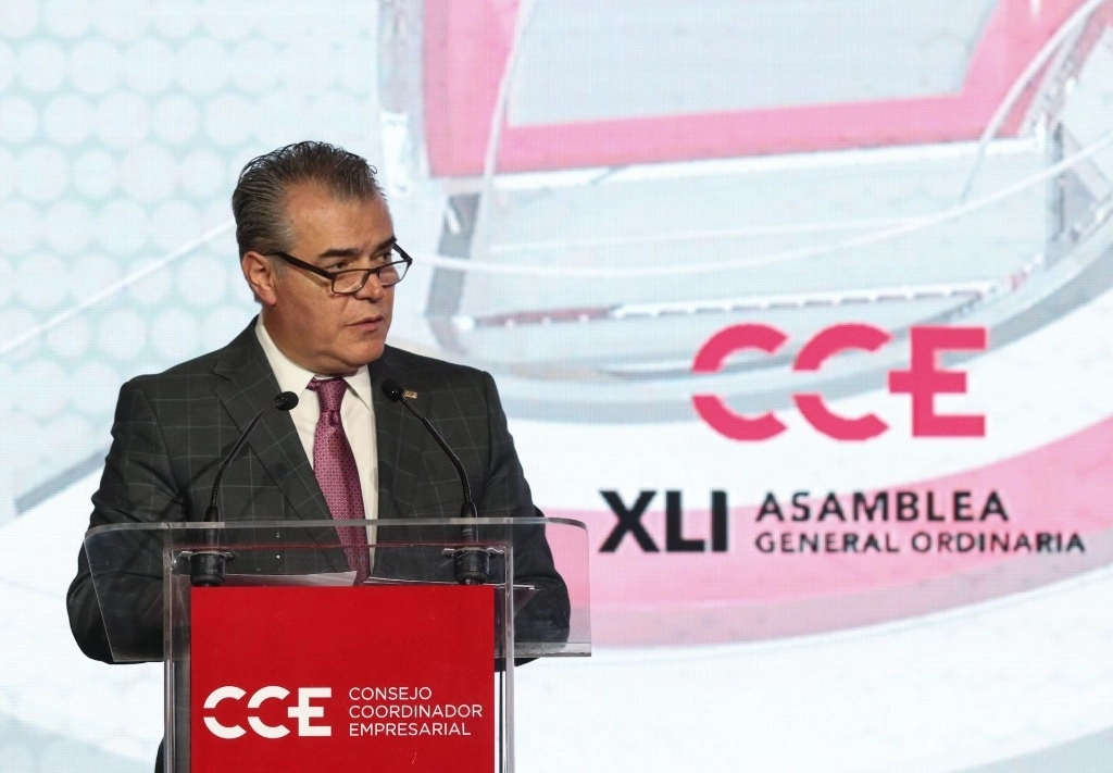 En la imagen, Francisco Cervantes, durante una comida en CDMX donde se religió como presidente del Consejo Coordinador Empresarial, en marzo de 2024.