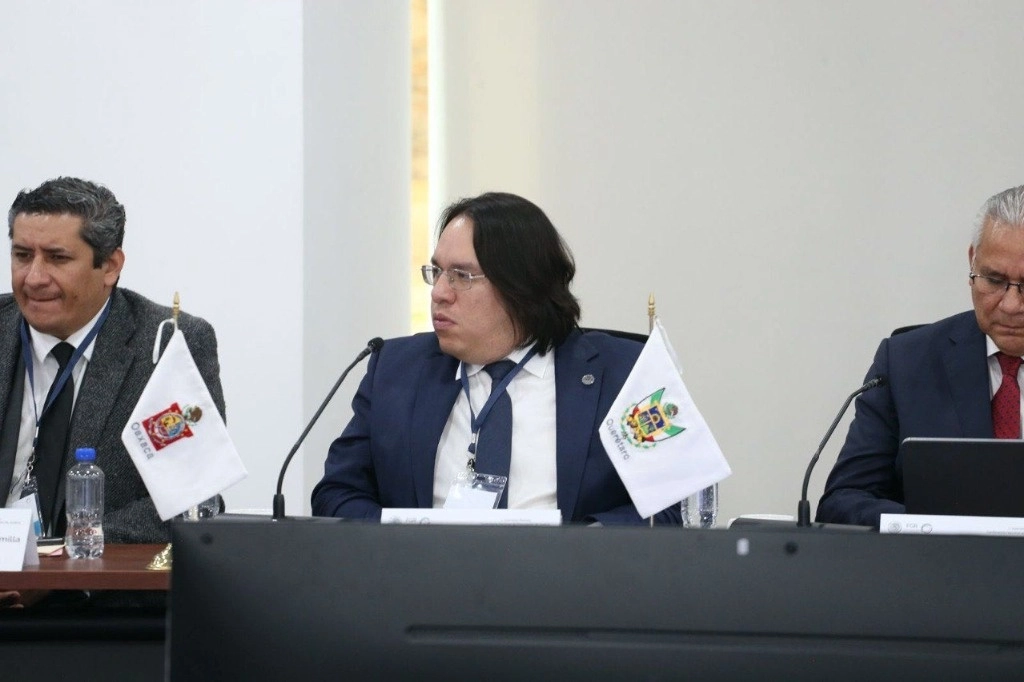 Víctor de Jesús Hernández, titular de la FGEQ, informó que se solicitó colaboración internacional. Foto @fiscaliaqro