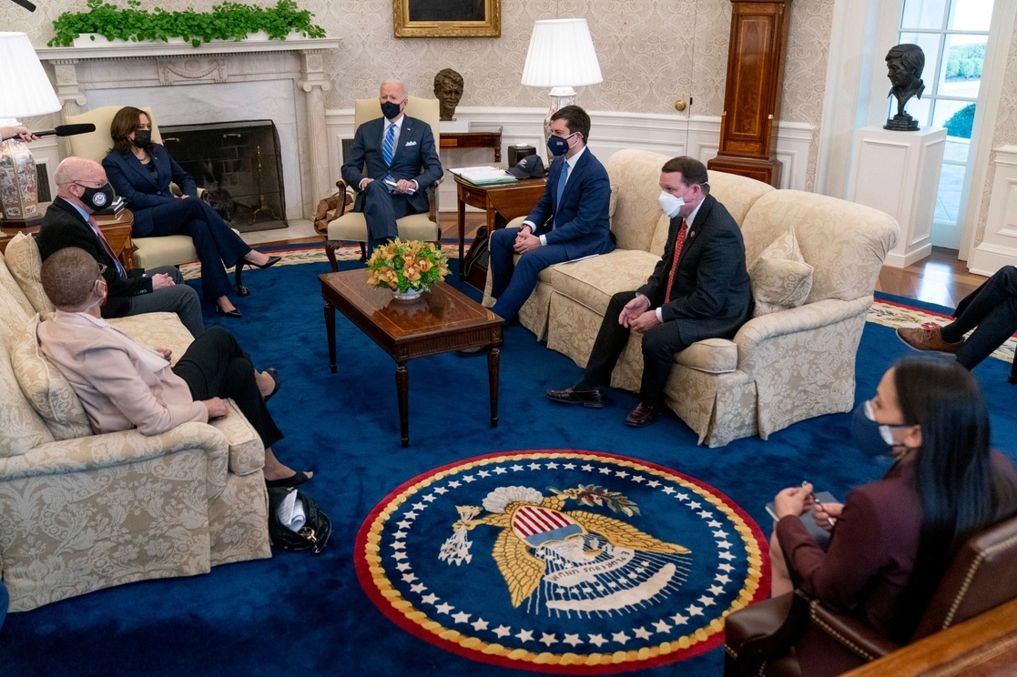 Reunión del presidente y vicepresidenta de Estados Unidos en la Casa Blanca. Foto Ap 